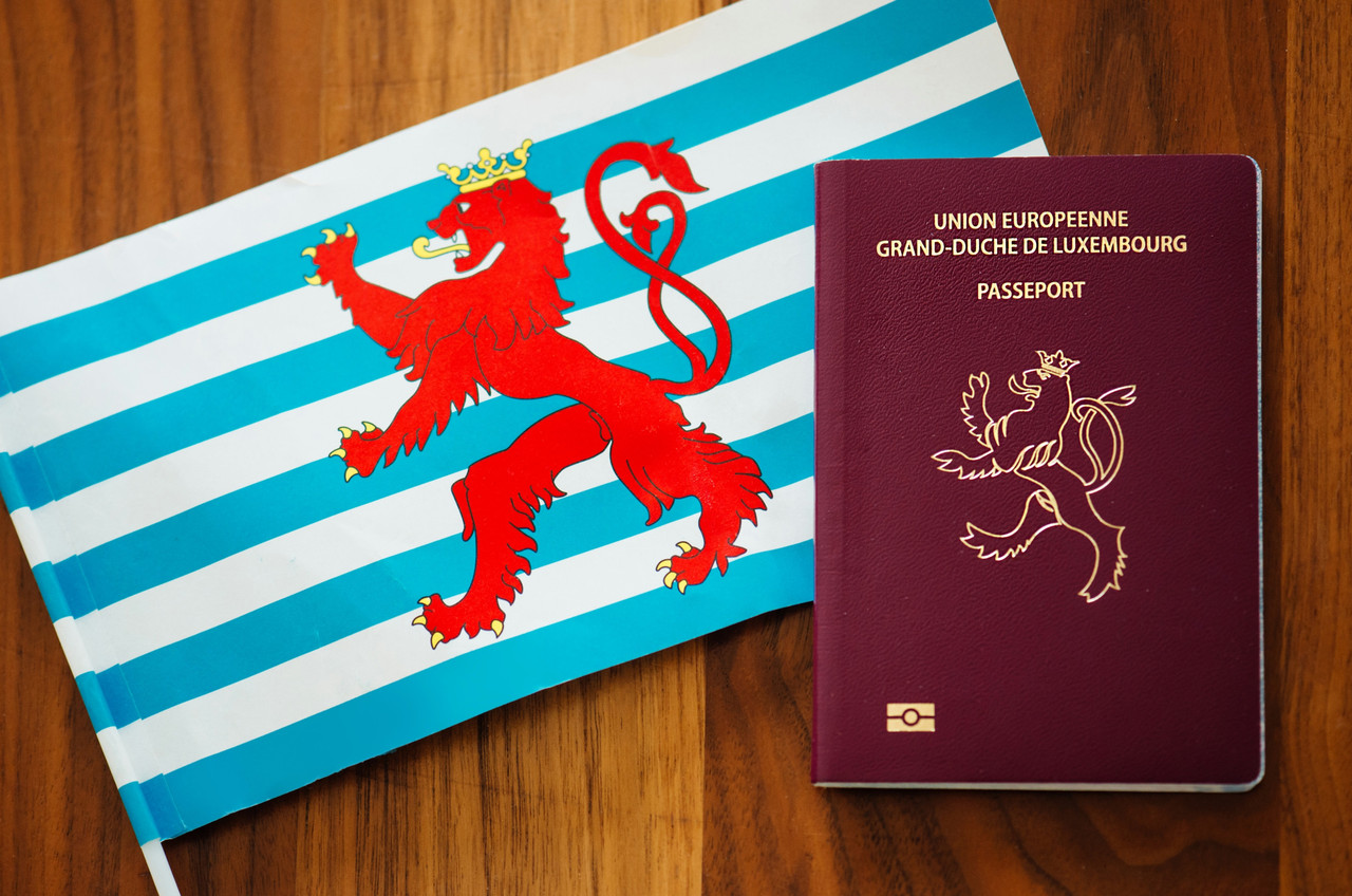 Luxembourg_passport